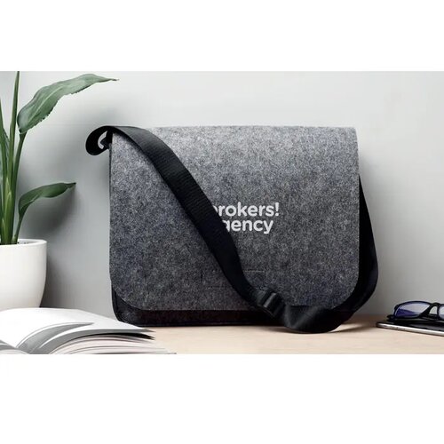 Vilten laptoptas van rpet Baglo grijs