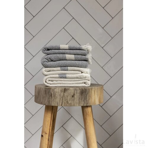 Oxious Elegance Bathroom Towel Badhanddoek Zwart