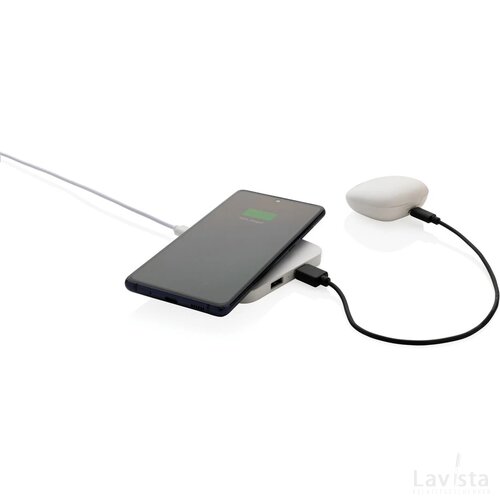 RCS gerecycled plastic 10W draadloos oplader met USB-poorten wit