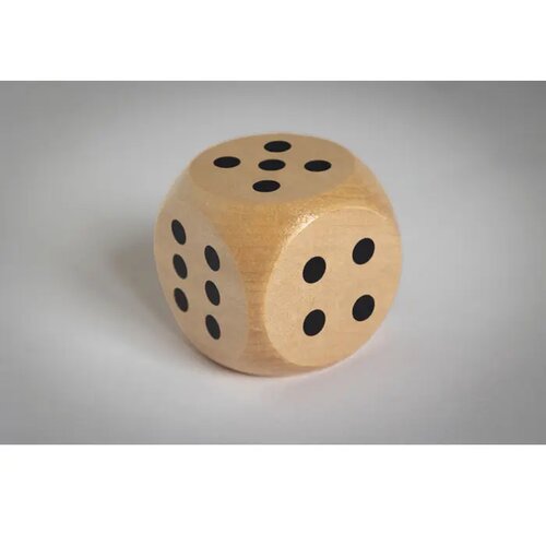 Schima houten dobbelsteen 5cm Dado Bruin